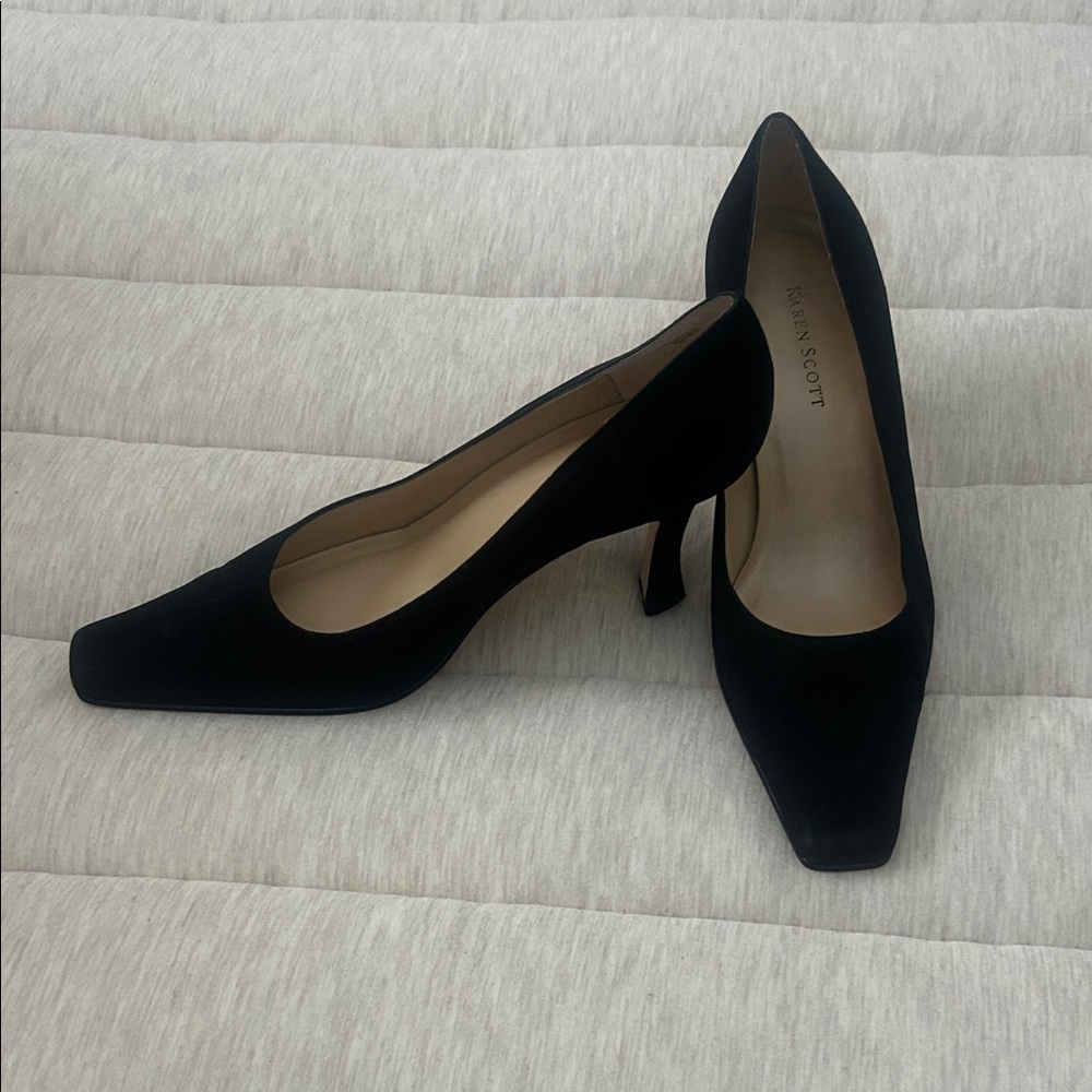 Karen Scott Black Heels